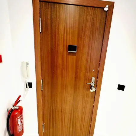 Modern 2br View Rocha פורטימאו