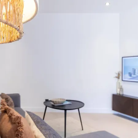 Modern 2br View Rocha